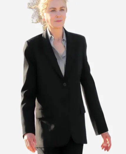 Lioness S02 Nicole Kidman Black Suit