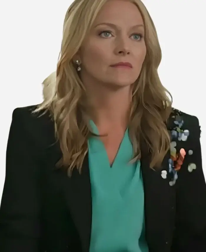 Lorna Crane The Lincoln Lawyer S03 Black Blazer