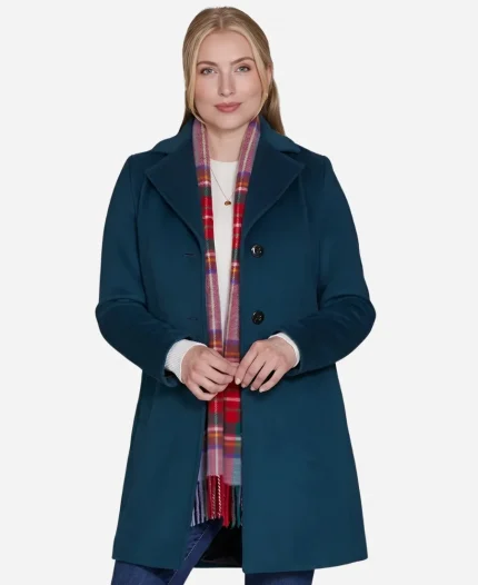  Christa Taylor Christmas on Windmill Way Mia Meijer Blue Coat
