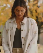 Sarah Fisher Movie Someone Like You 2024 London Quinn White Floral Shirt Jacket