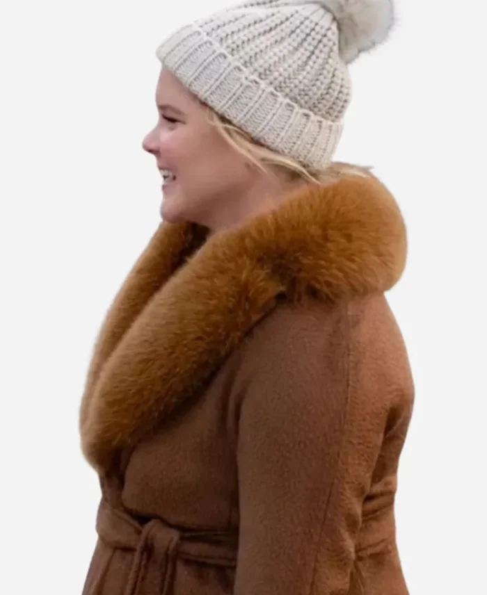 Amy Schumer Kinda Pregnant 2025 Brown Coat