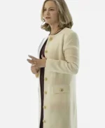 Lorraine Lyon TV Series Fargo Season 05 Jennifer Jason Leigh White Trench Coat