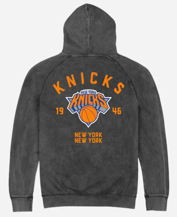New York Knicks Charcoal Vintage Raglan Pullover Hoodie