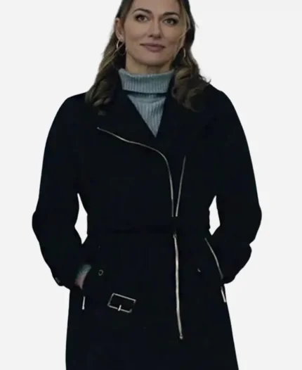 Shoresy S02 Tasya Teles Black Coat