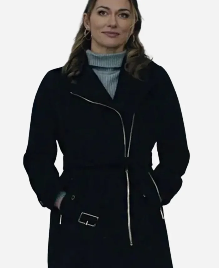 Shoresy S02 Tasya Teles Black Coat