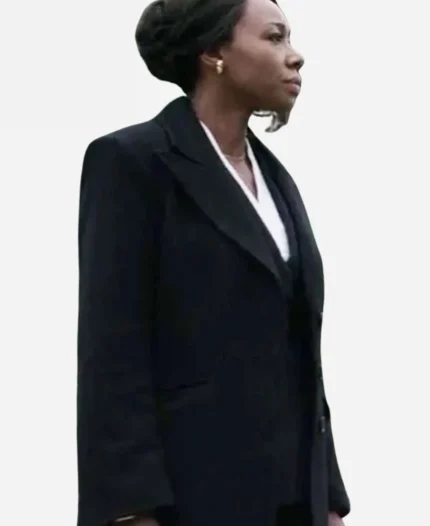 Amanda Warren The Night Agent S02 Catherine Weaver Black Wool Coat