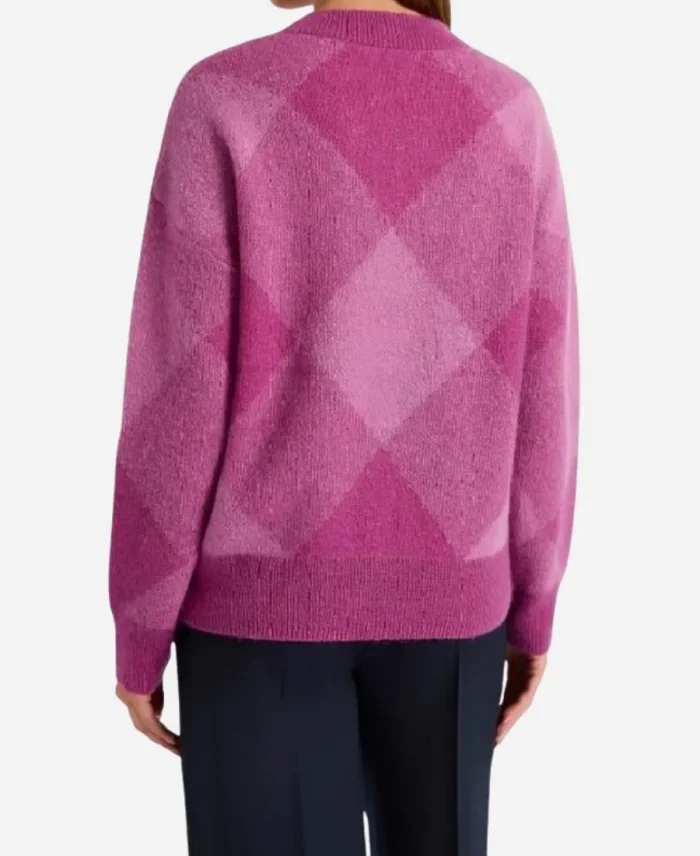 Jeet TV-Series Strife S02 2025 Olivia Junkeer Pink Argyle Sweater