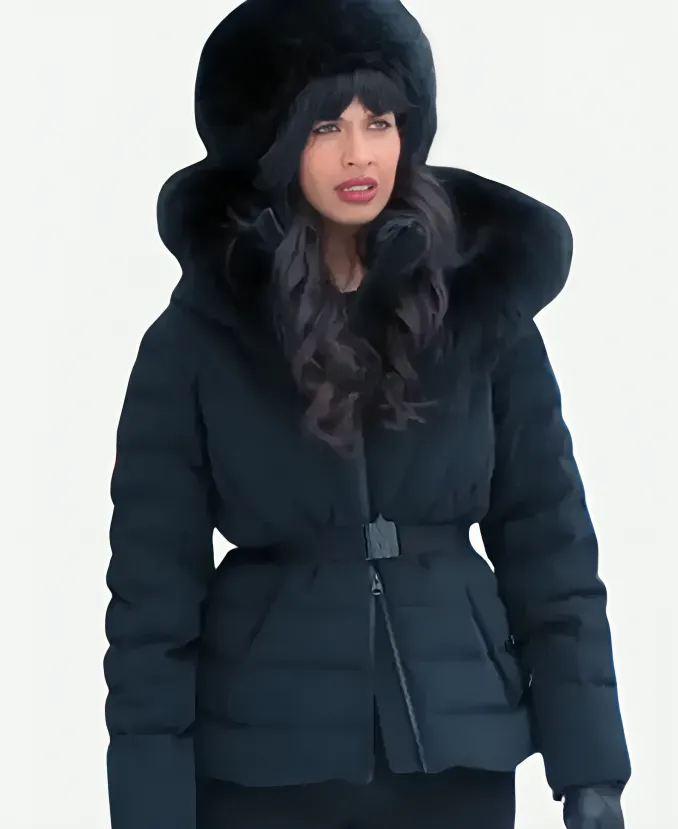 A Merry Little Ex-Mas 2025 Jameela Jamil Fur Coat A Merry Little Ex-Mas 2025 Jameela Jamil Fur Coat
