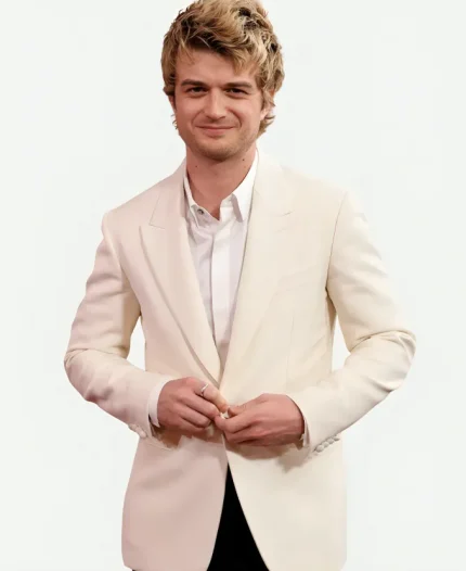 Joe Keery Golden Globes 2026 Blazer