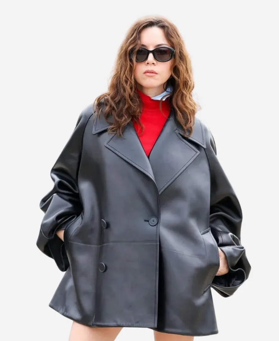 Loewe AW26 Show Aubrey Plaza Leather Jacket Loewe AW26 Show Aubrey Plaza Leather Jacket