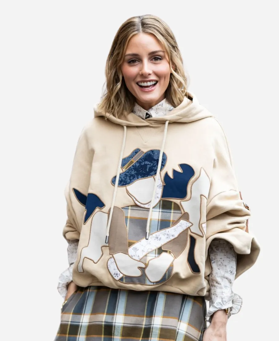 Milan Fashion Week 2026 Olivia Palermo Beige Pullover Hoodie Milan Fashion Week 2026 Olivia Palermo Beige Pullover Hoodie