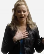 Lindy Littlejohn Tv-Series The Miniature Wife 2026 Elizabeth Banks Black Leather Jacket