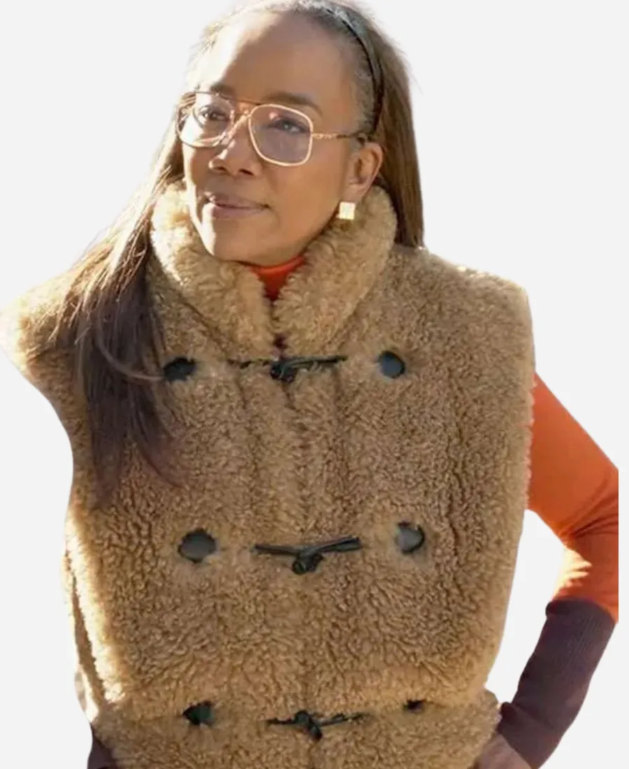 Amanda Wagner Will Trent S04 Sherpa Vest Amanda Wagner Will Trent S04 Sherpa Vest