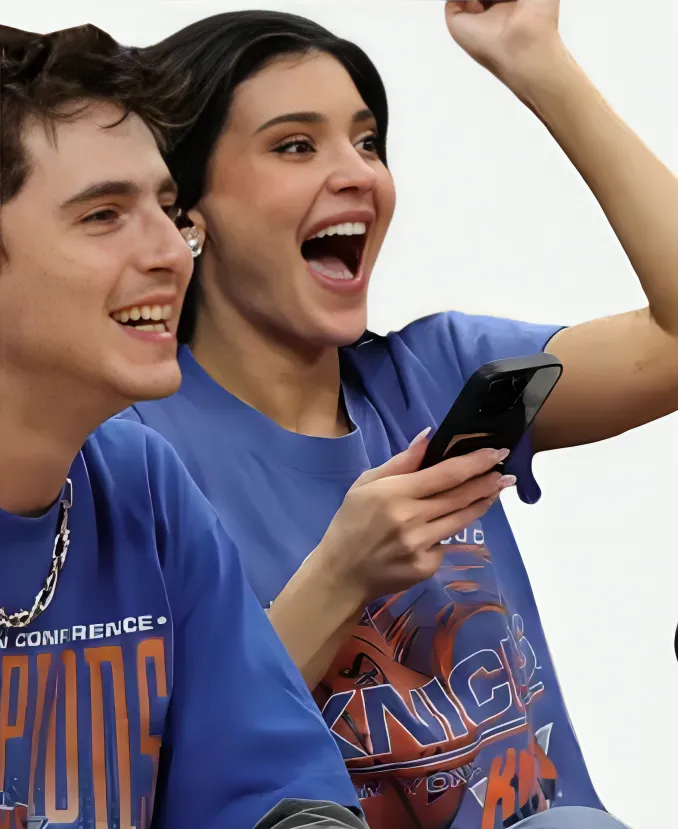 2026 Cavaliers vs Knicks Kylie Jenner Knicks Graphic T-Shirt 2026 NBA playoffs Cavaliers vs Knicks Kylie Jenner Knicks Graphic T-Shirt