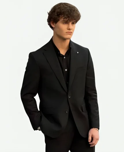 Cameron Crovetti Hacks S05 LA 2026 Premiere Black Blazer