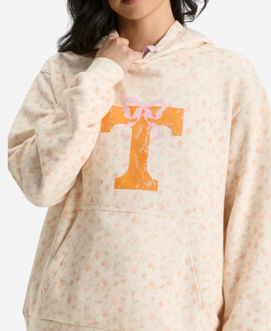 Fanatics x LoveShackFancy University of Tennessee Hoodie University of Tennessee Fanatics x LoveShackFancy Pullover Hoodie