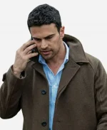 Eddie Horniman The Gentlemen Season 02 Theo James Brown Coat