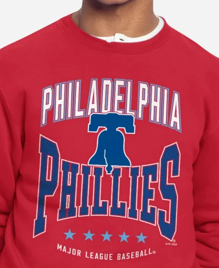 MLB Philadelphia Phillies Starter Center Squeeze Red Sweatshirt