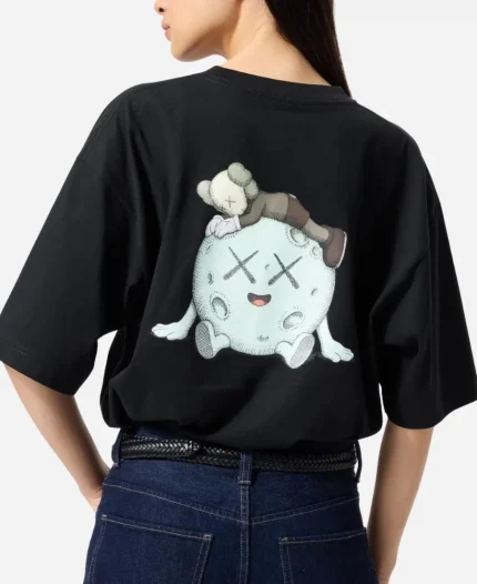 KAWS x Uniqlo Universe UT Graphic T-Shirt